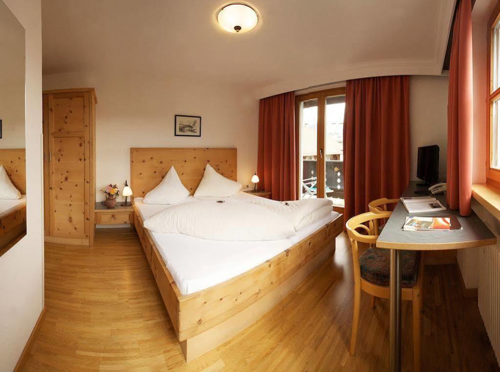 Hotel Pension Geiger Serfaus Exterior foto